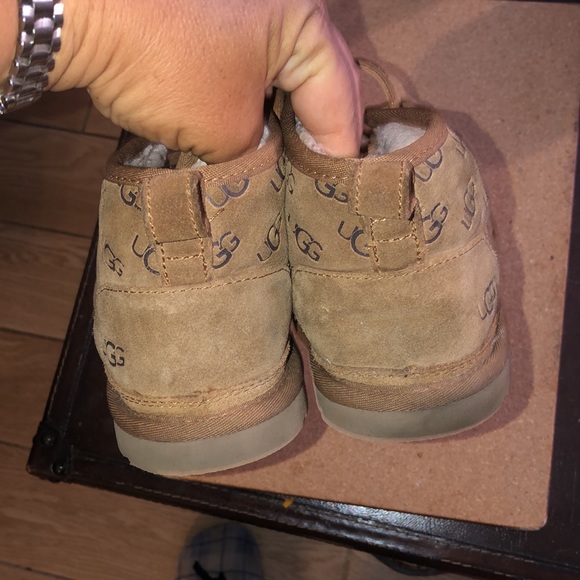 Ugg boots - Picture 3 of 5